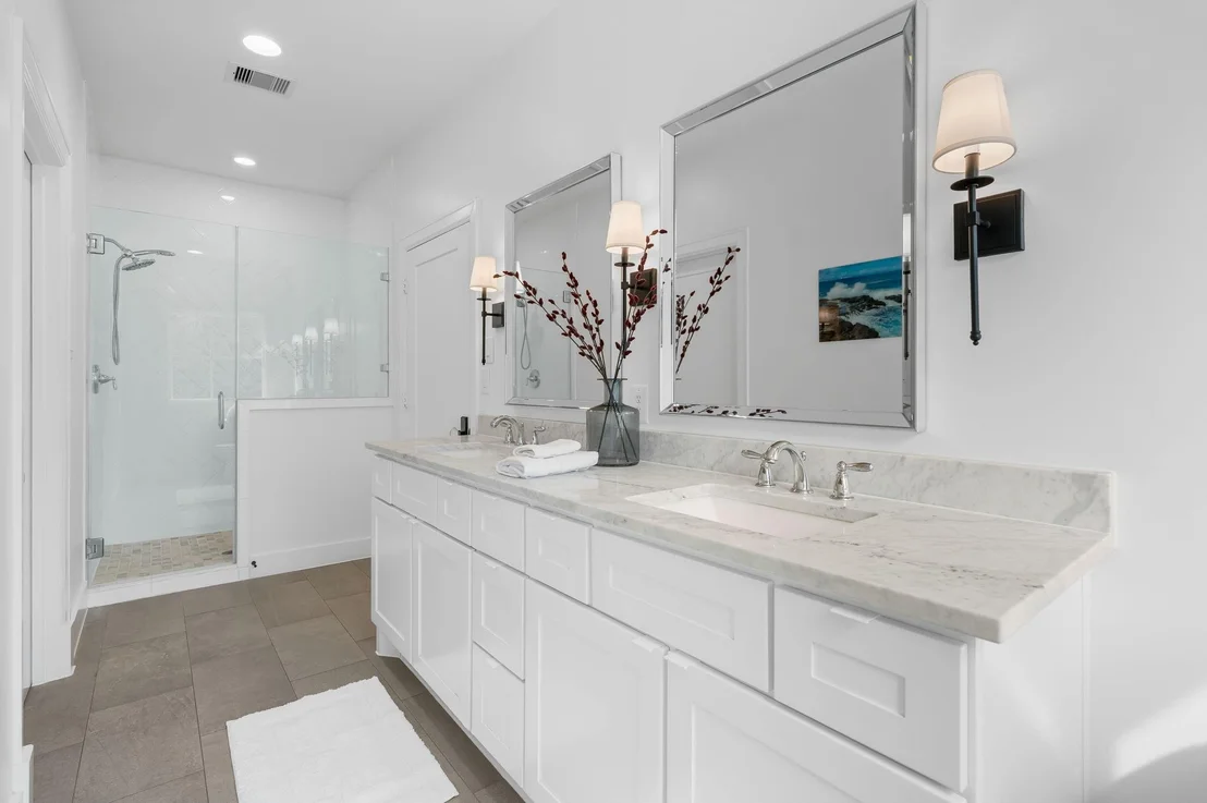 Photo of 10 Riata Drive