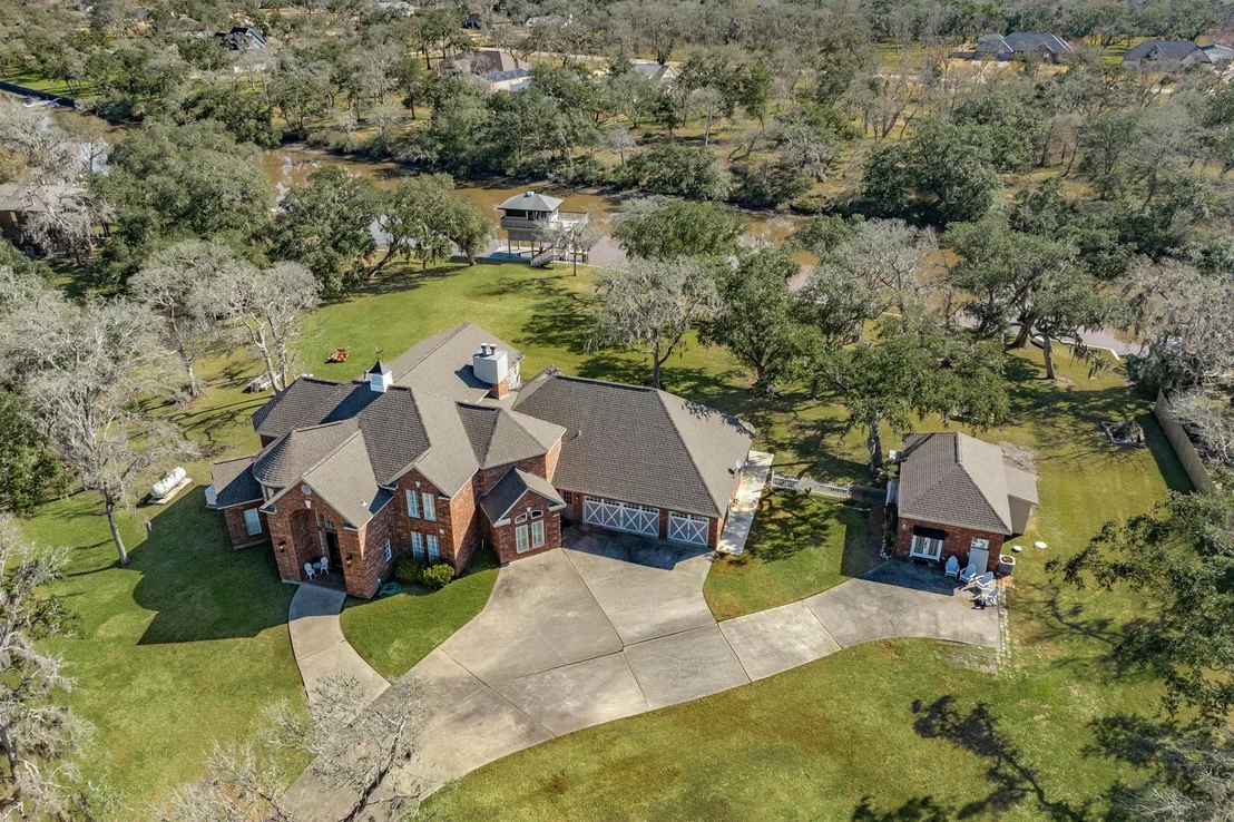 Photo of 692 County Road 605