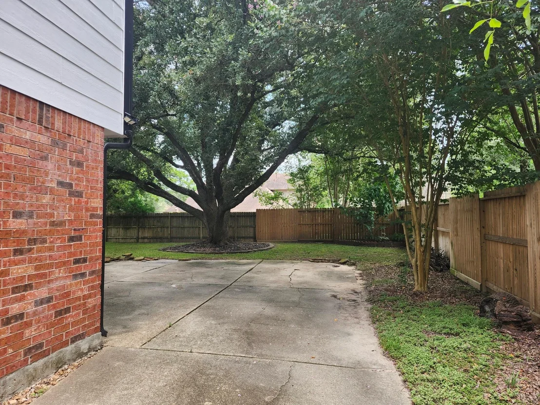 Photo of 15819 Maple Manor Drive