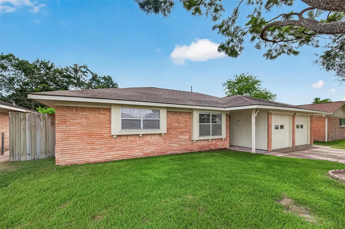 Photo of 7415 Troulon Drive