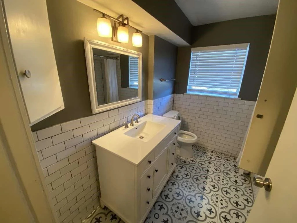 Photo of 5566 Beechnut Street