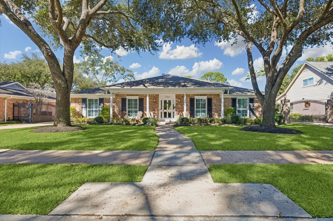 Photo of 7902 Windswept Lane