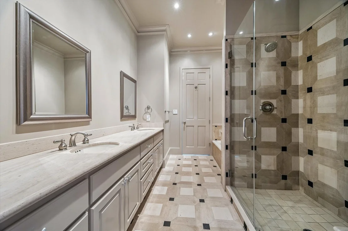 Photo of 24 Crestwood Drive