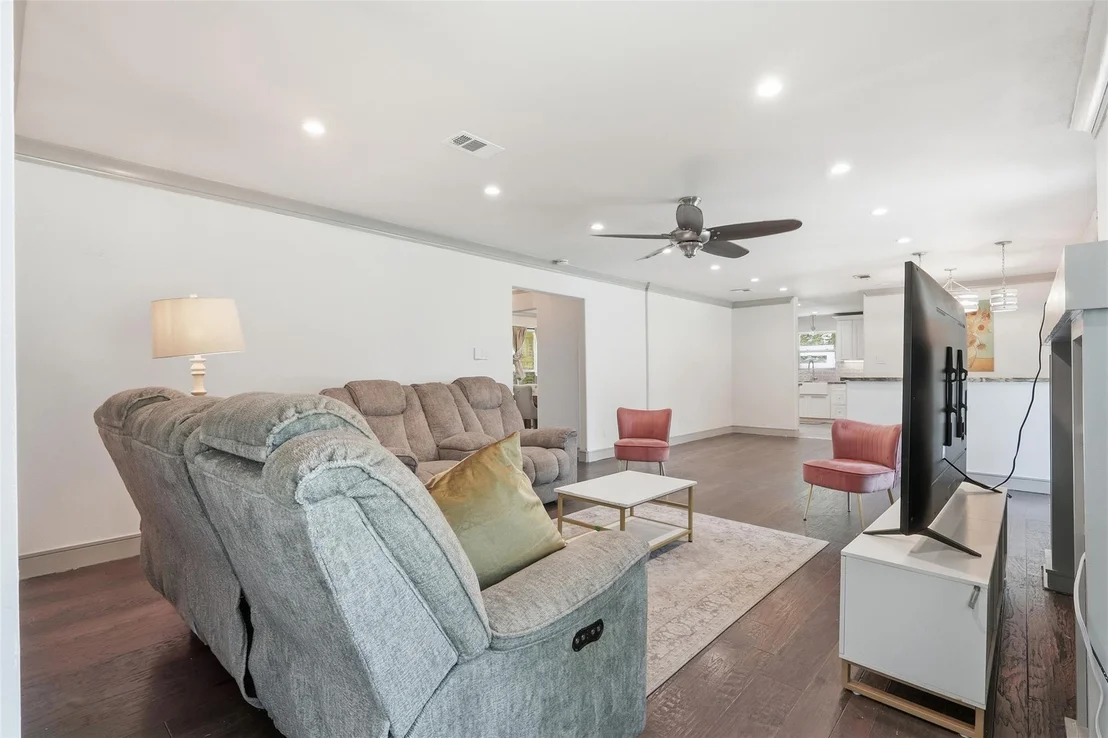 Photo of 6518 Elmgrove Road