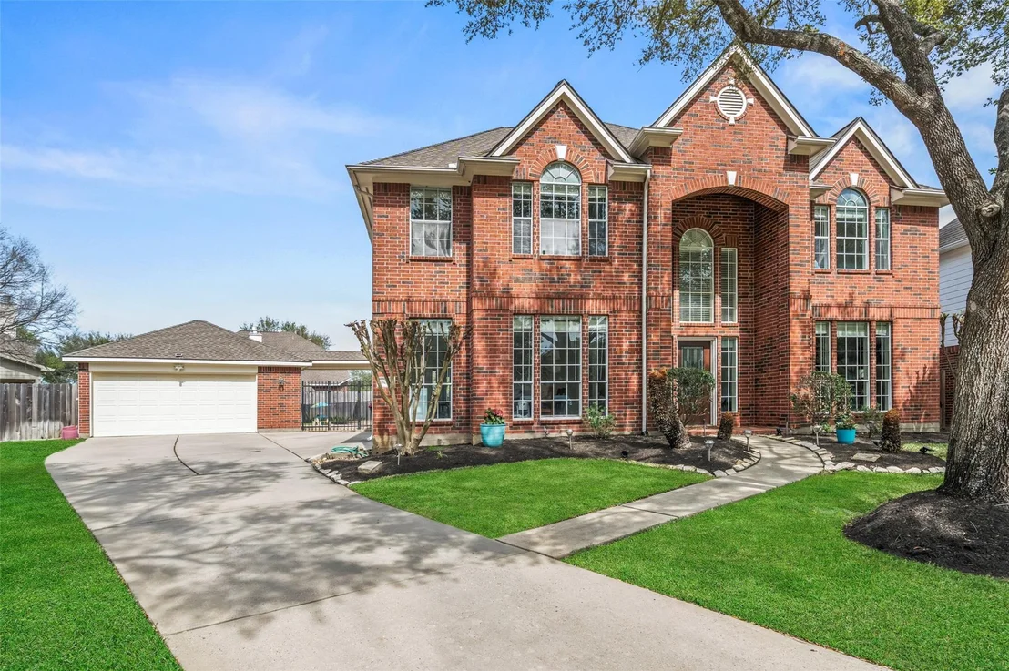 Photo of 6010 Foxland Court