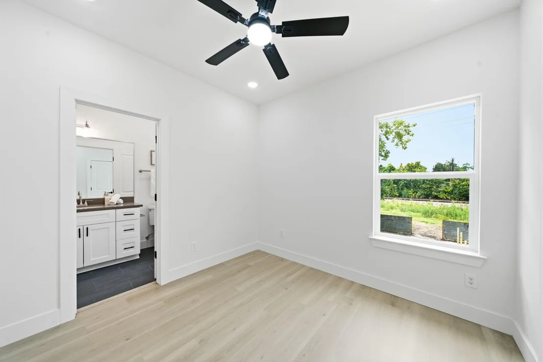 Photo of 2311 Creston Drive