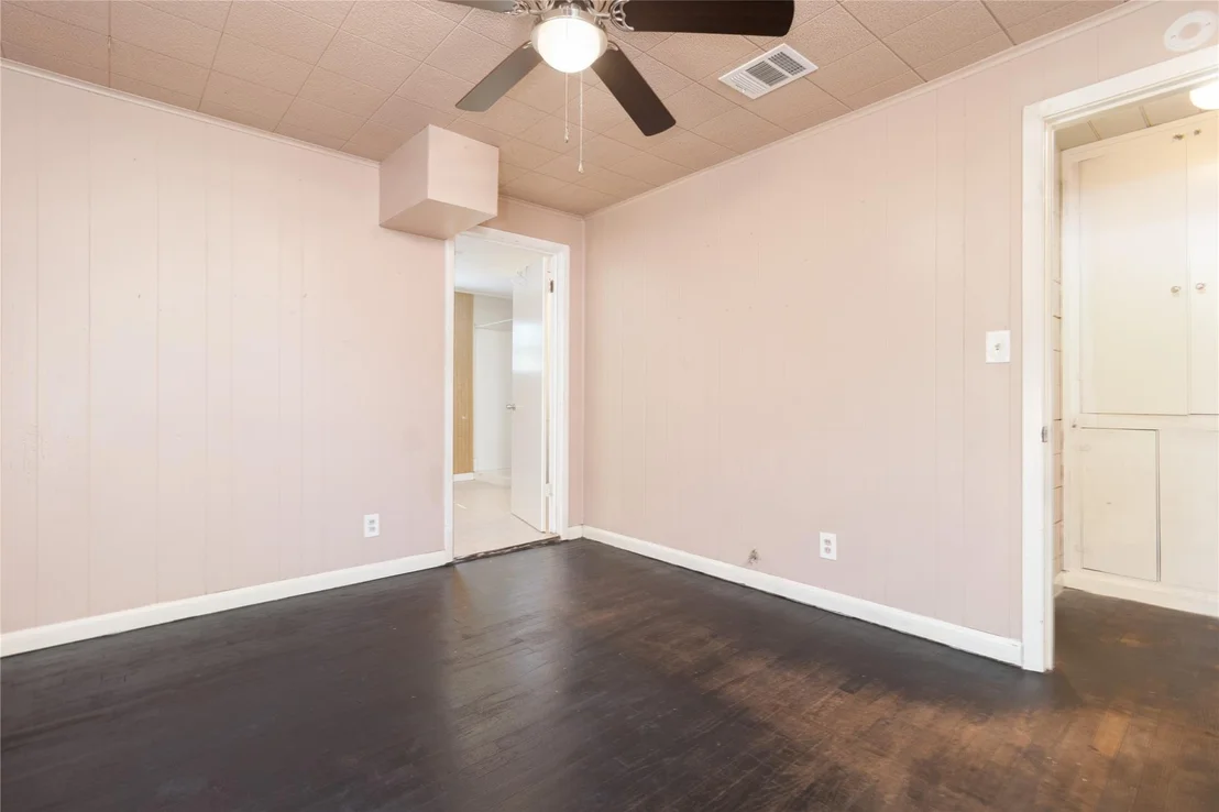Photo of 4425 Harding Drive