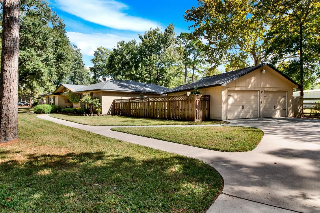 Photo of 1219 Coe Road