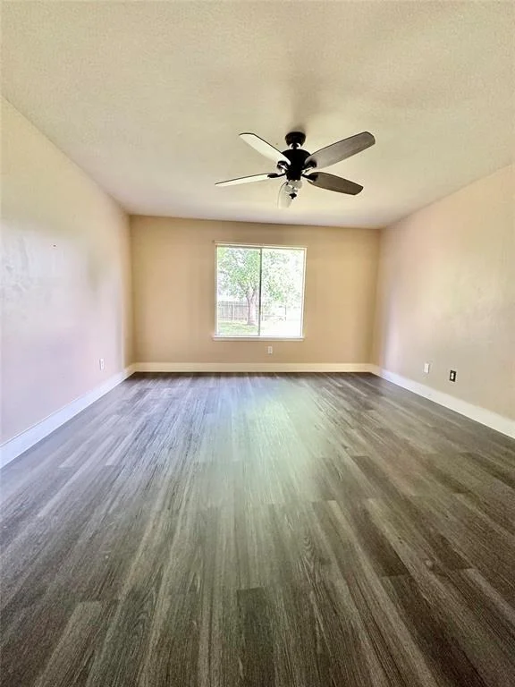Photo of 5115 Summit Lodge Dr Drive