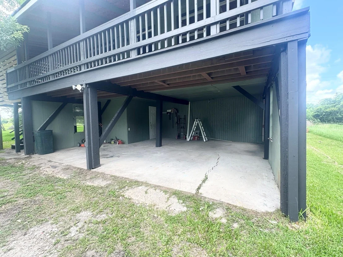 Photo of 788 Riverside Drive