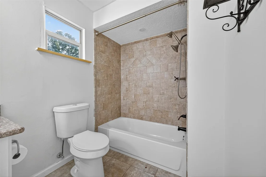 Photo of 202 Laura Lane