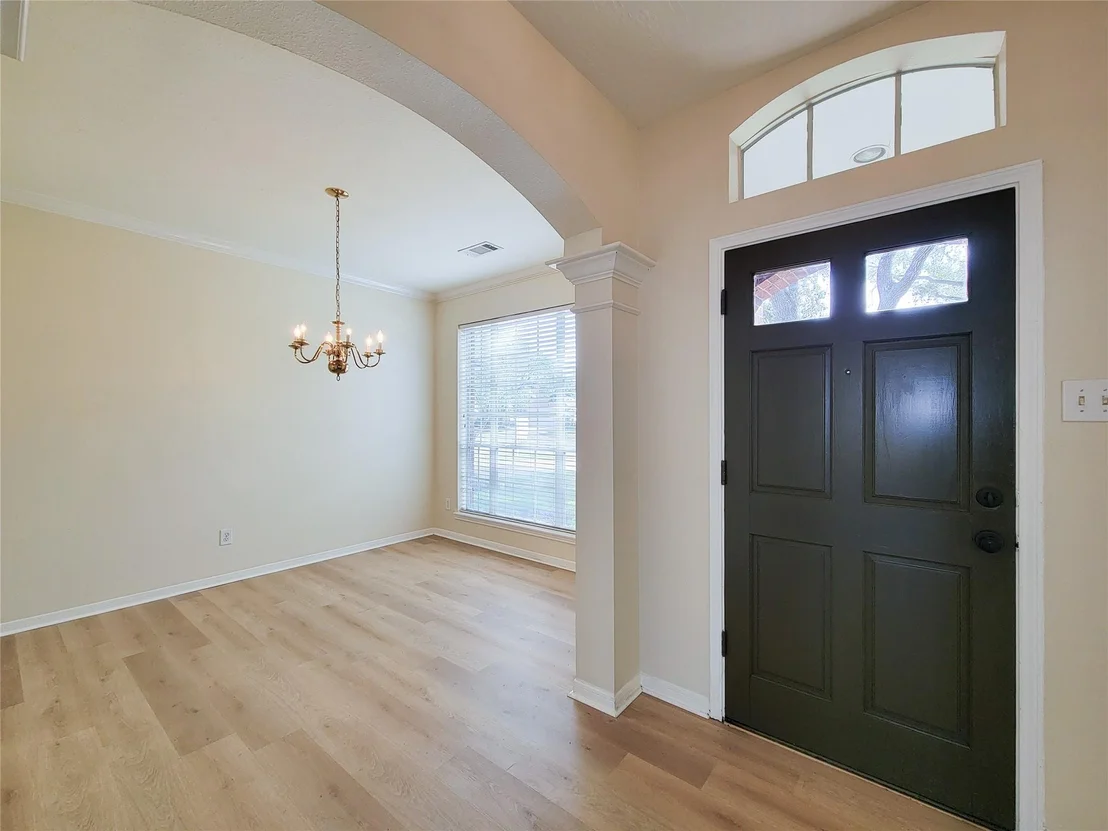 Photo of 17314 Winfield Square