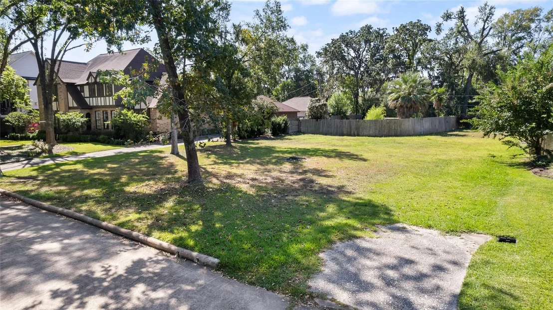 Photo of 14811 Bramblewood Drive