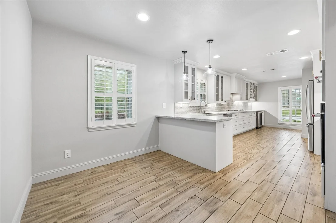 Photo of 10602 Del Monte Drive