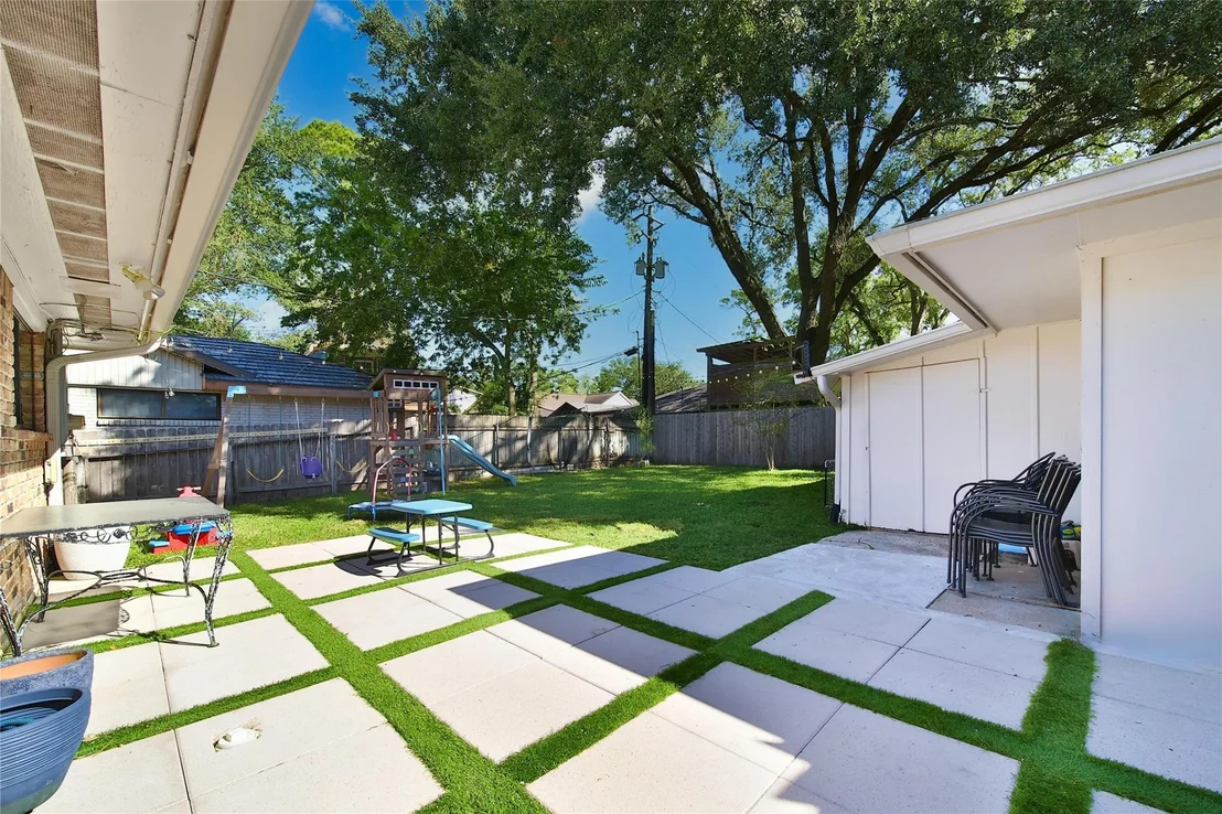 Photo of 4402 Fallbrook Drive