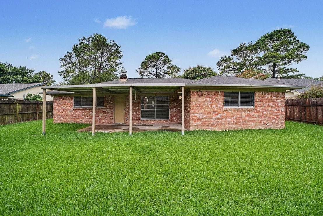 Photo of 419 Pickford Drive