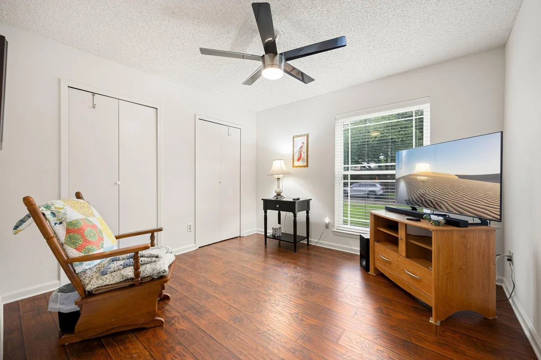 Photo of 2306 Townhall Lane