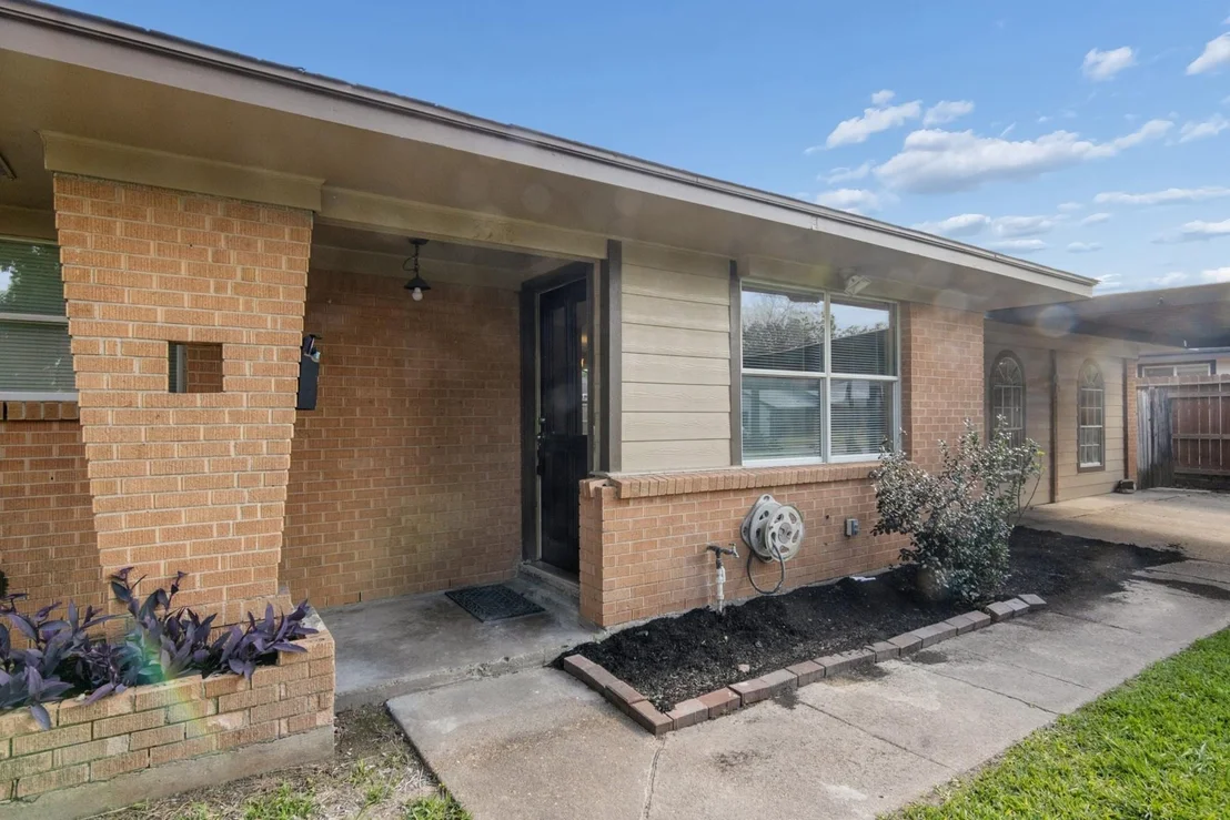 Photo of 3518 Thornwood Drive