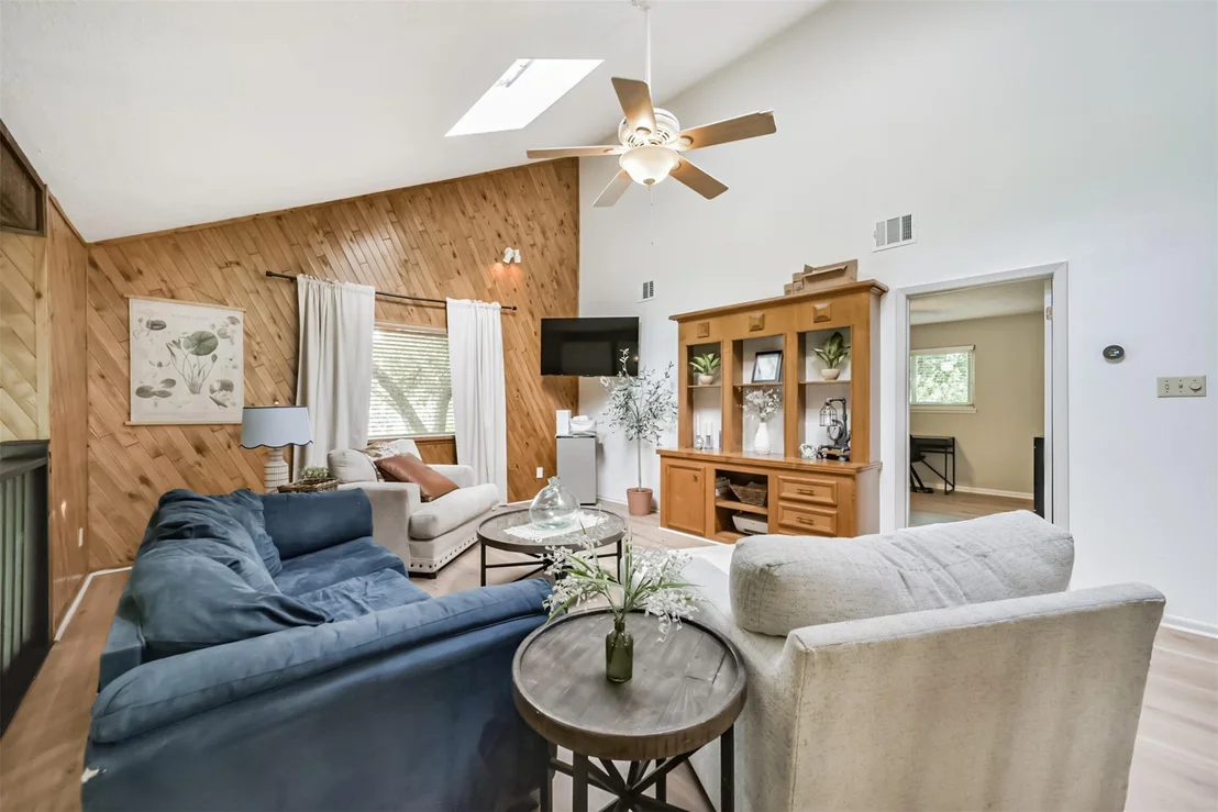 Photo of 7618 Hurst Forest Drive