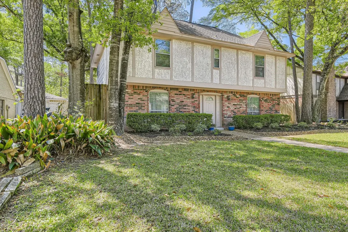 Photo of 19527 Enchanted Oaks Drive
