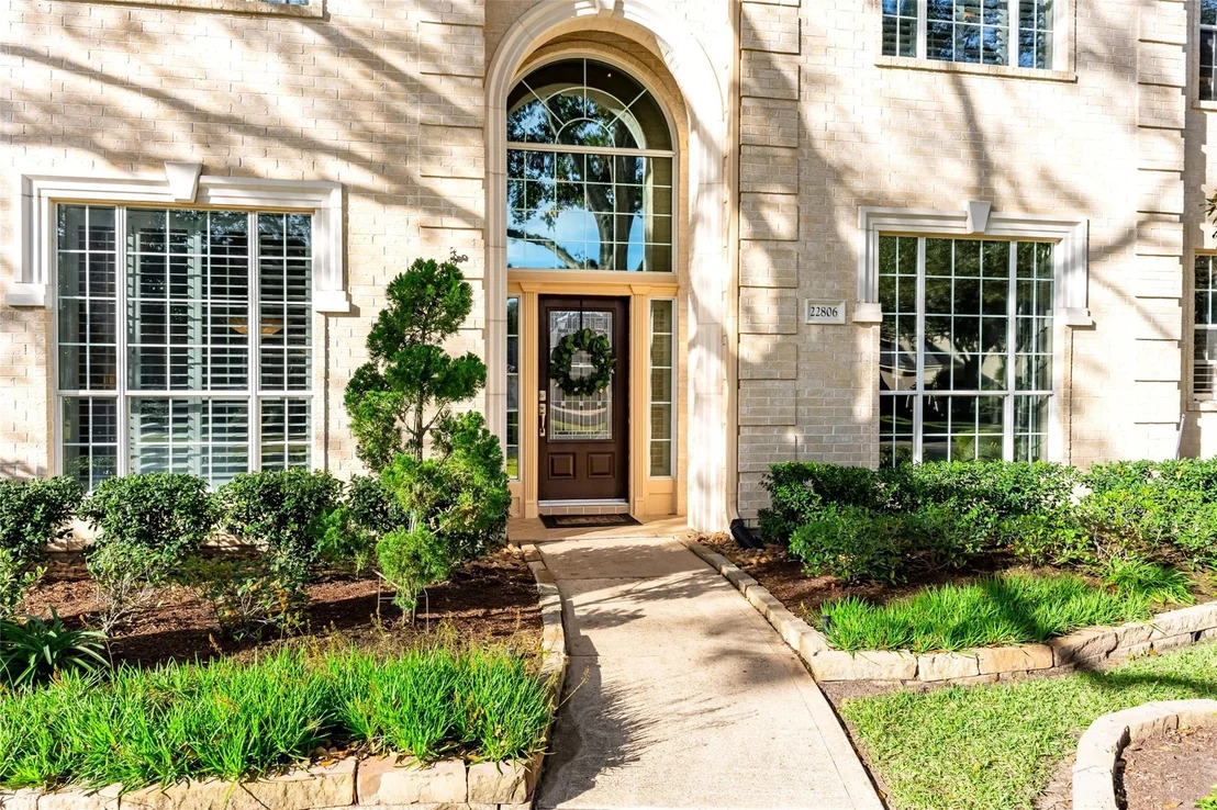 Photo of 22806 Two Rivers Lane