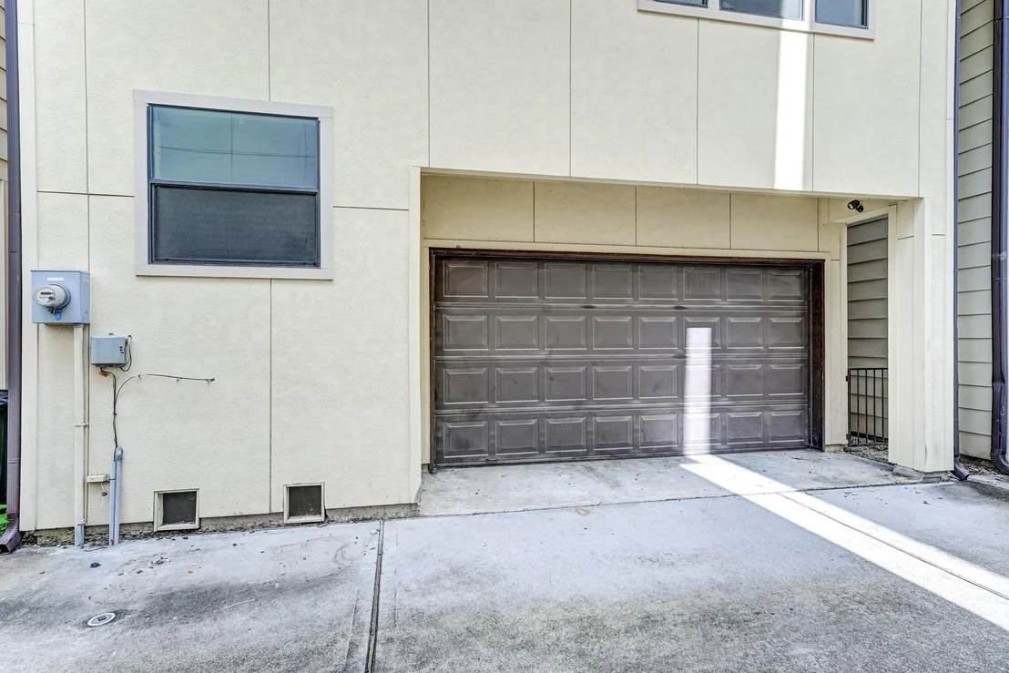 Photo of 2308 Couch Street