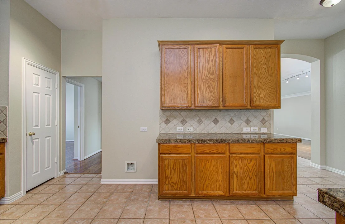 Photo of 18223 Heathridge Lane