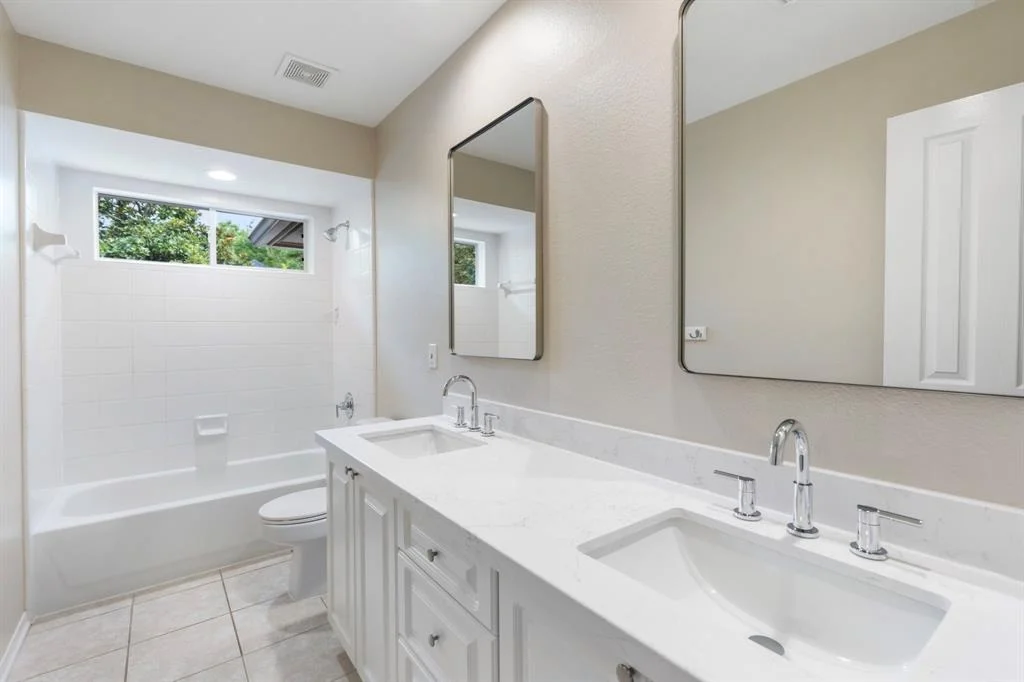 Photo of 55 N Altwood Circle
