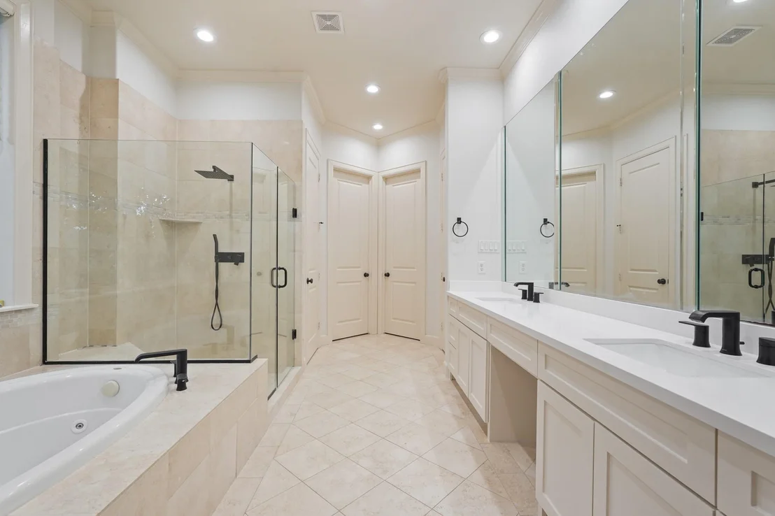Photo of 521 Lovett Boulevard