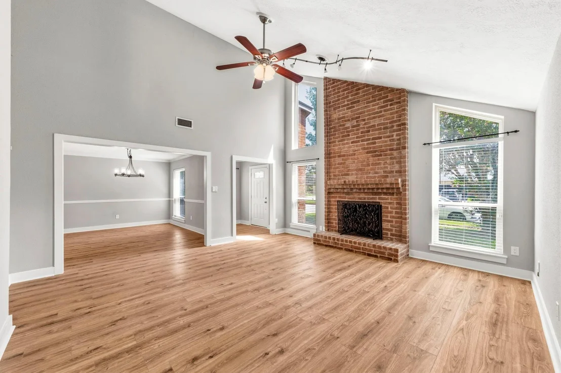 Photo of 1410 Park Wind Drive