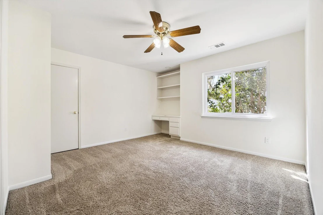 Photo of 6914 Hearthside Drive