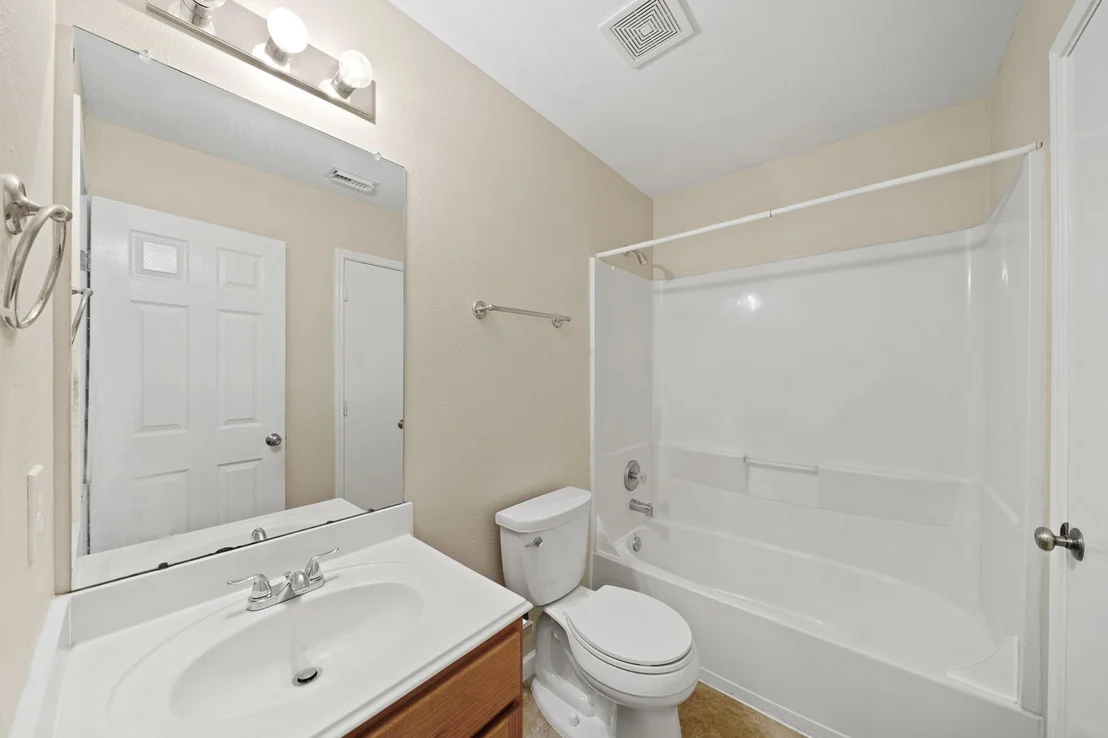 Photo of 2715 Silk Tree Lane