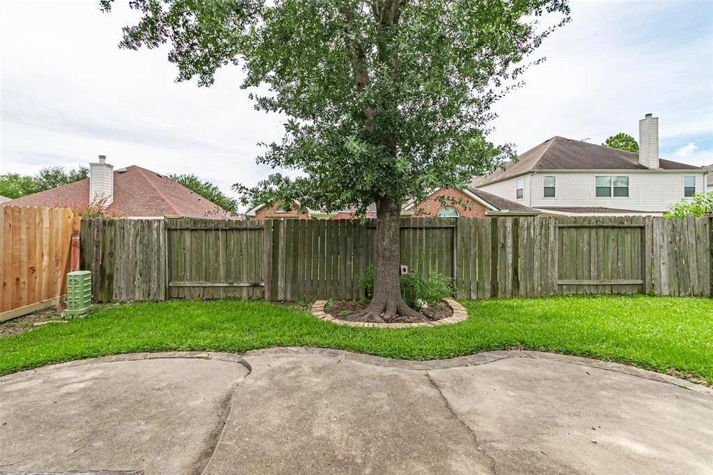 Photo of 17119 Shadow Ledge Drive