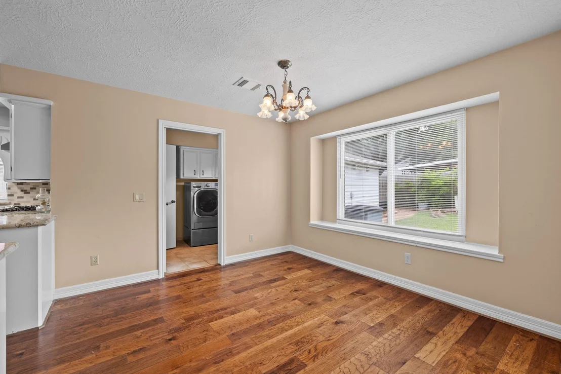 Photo of 4007 Valley Estates Drive