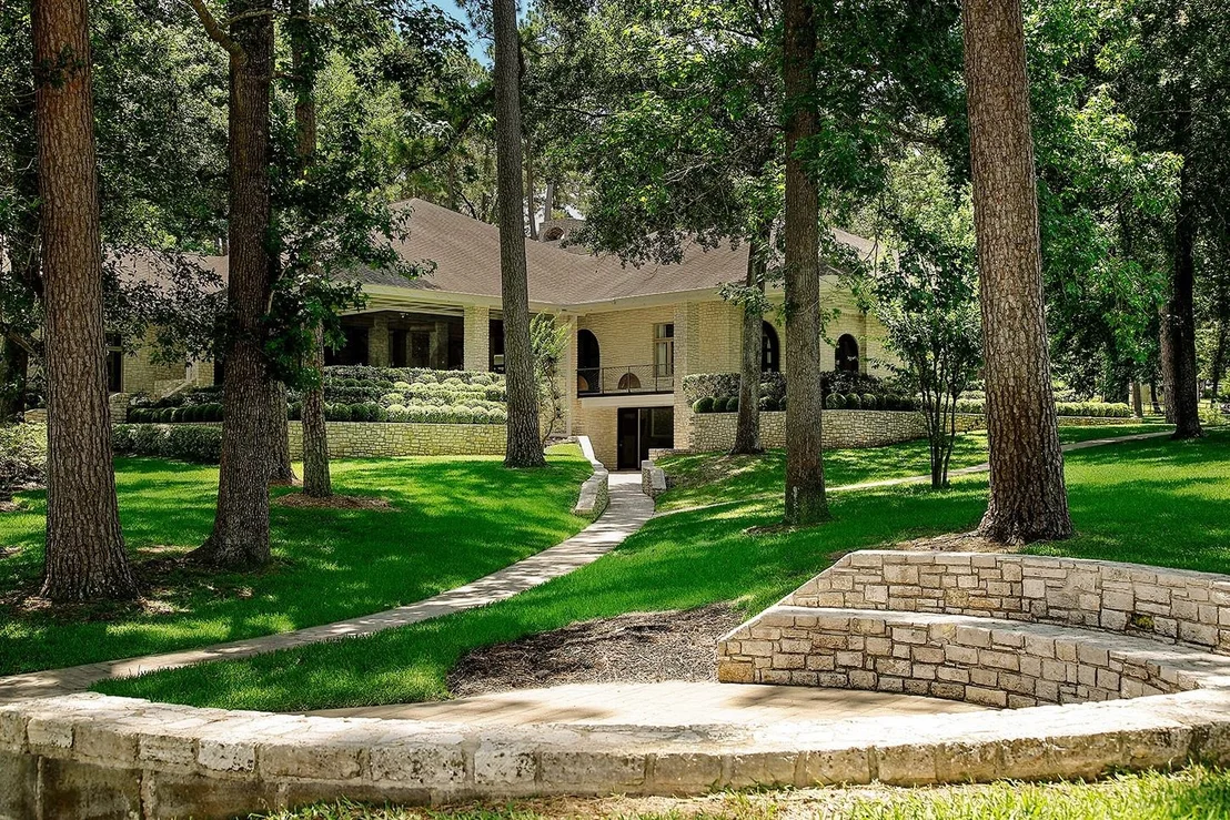 Photo of 13882 Longwood Drive