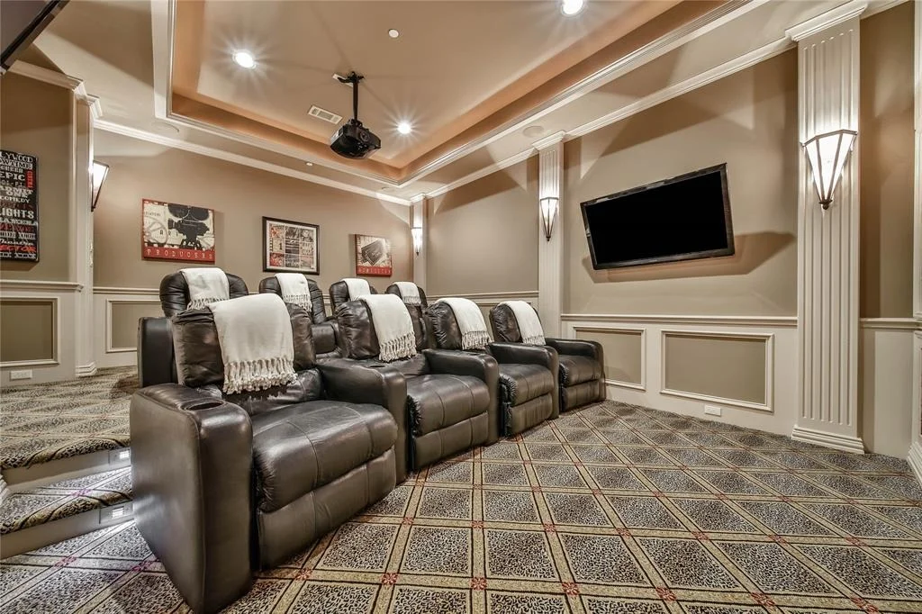 Photo of 306 Rainier Drive