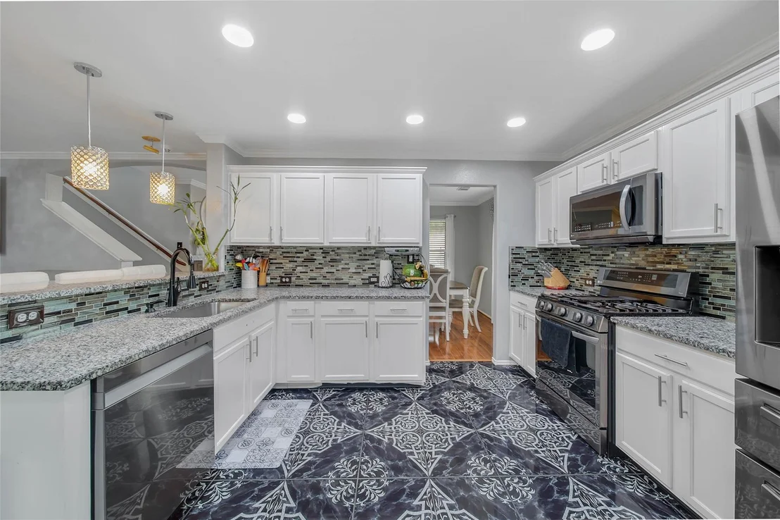 Photo of 711 Remwick Dr