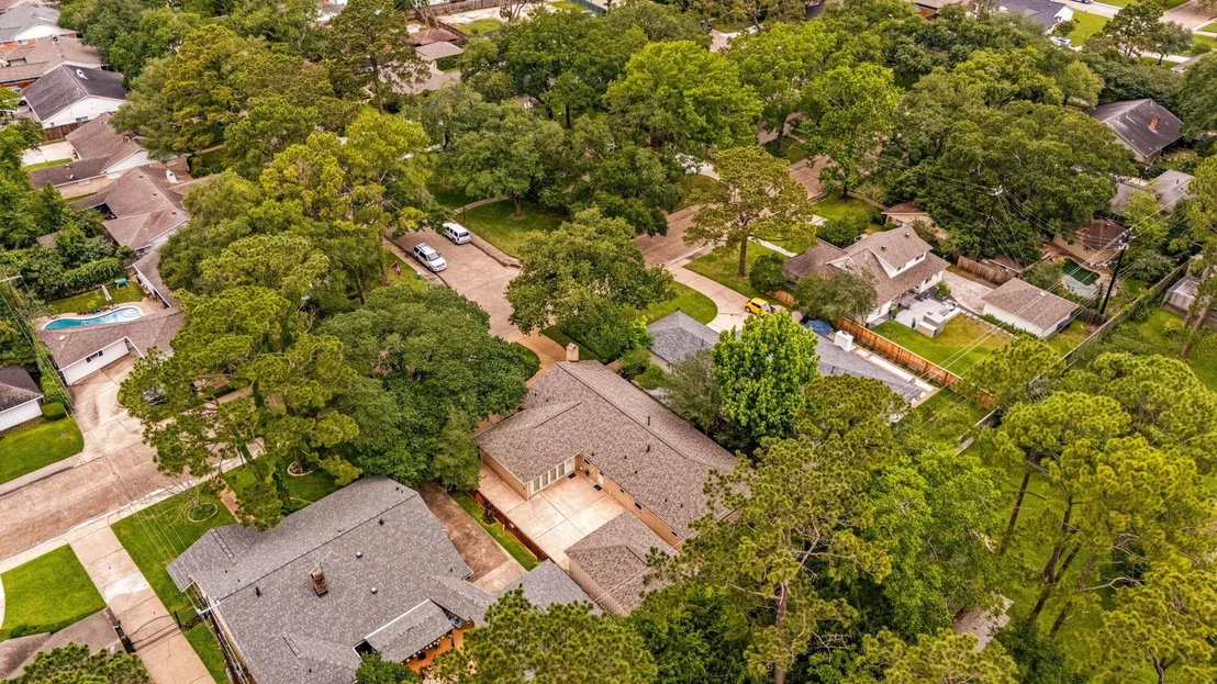 Photo of 1803 Briarpark Drive