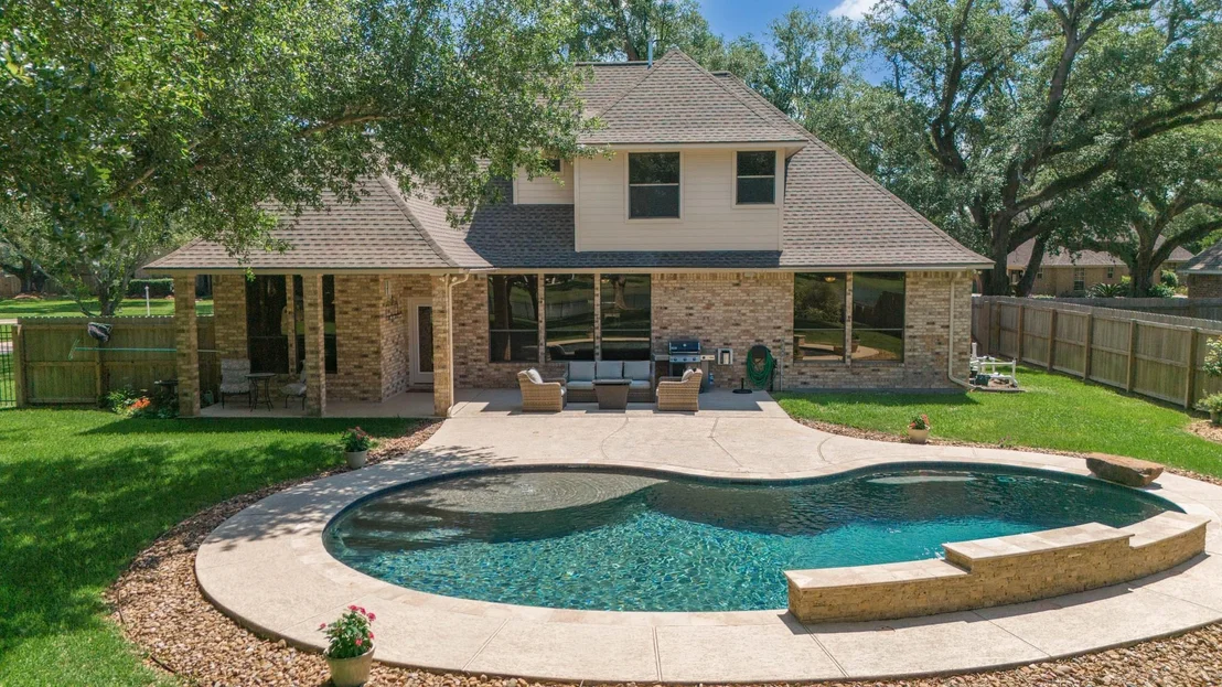 Photo of 805 Enchanted Oaks Drive
