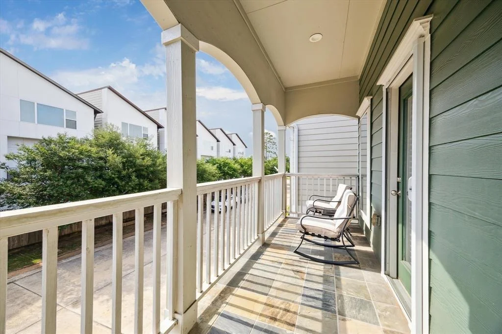 Photo of 3715 Oakroc Grove