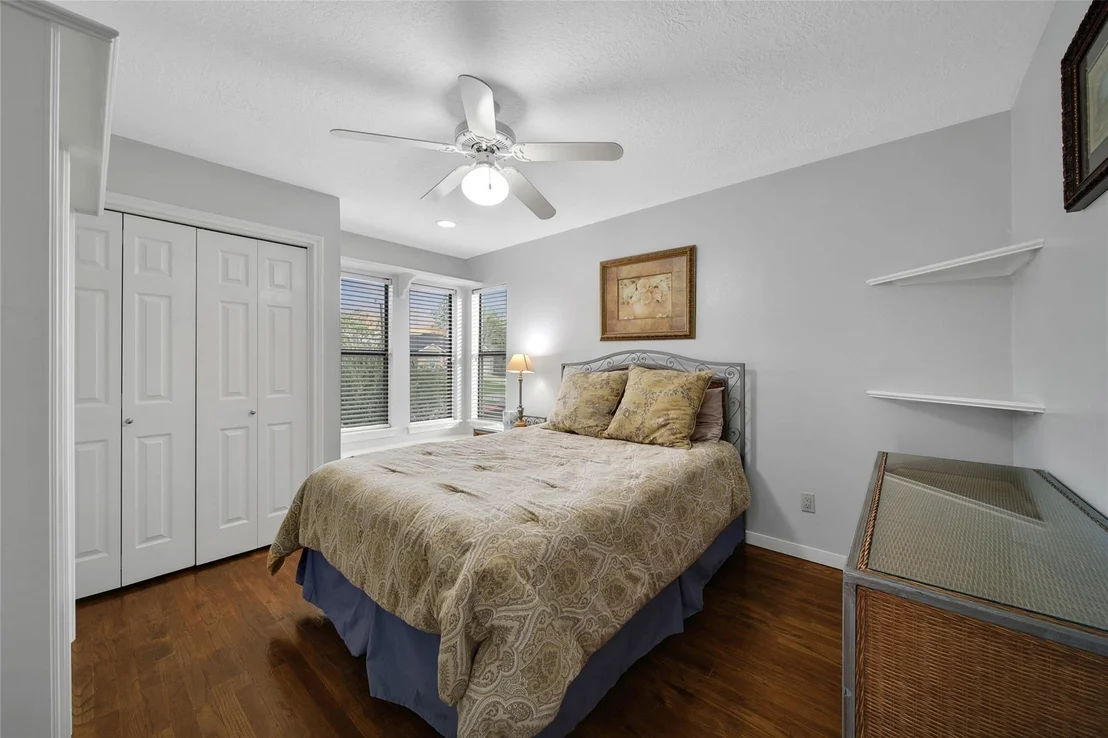 Photo of 734 Lake View Drive
