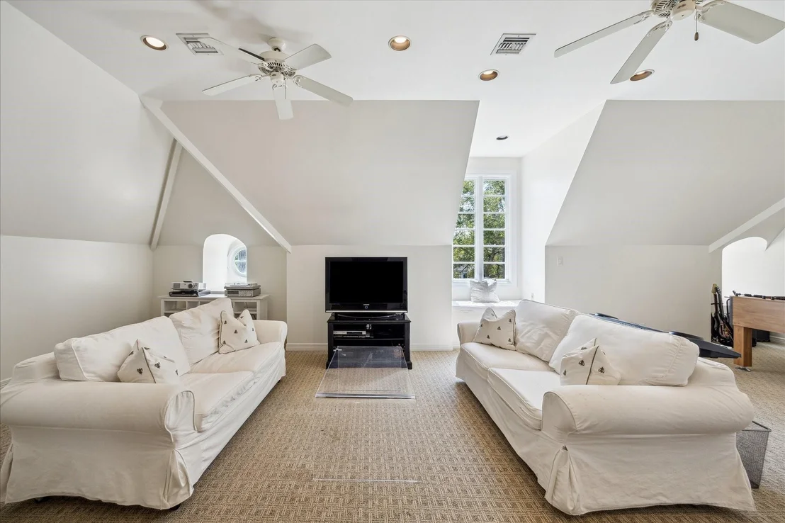 Photo of 3652 Overbrook Lane