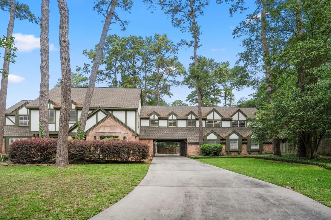 Photo of 17214 Hill View Lane