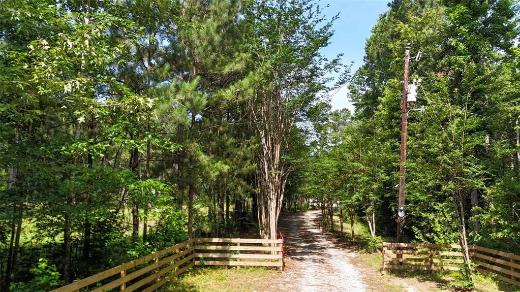 Photo of 2301 Hines Lake Road
