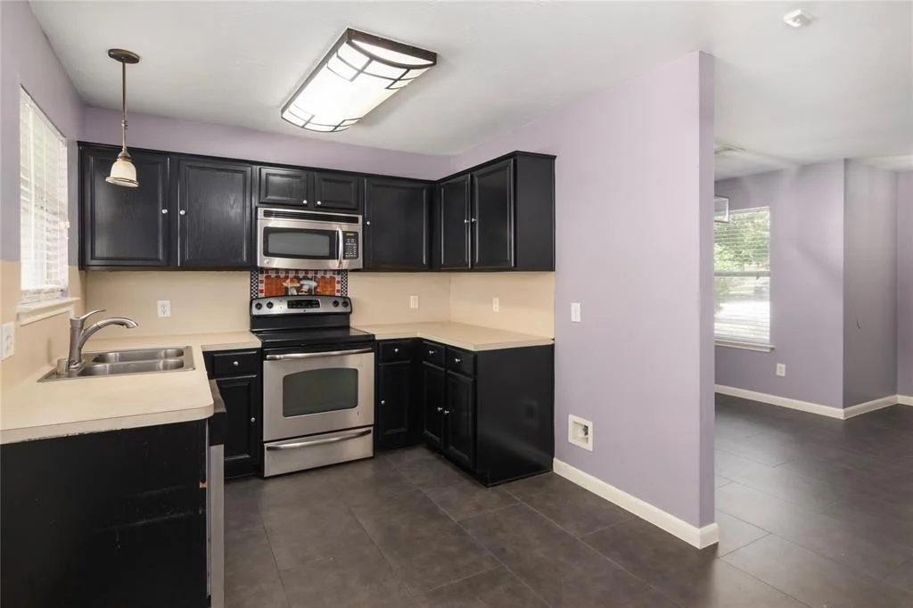 Photo of 18911 Brownstone Mills Drive