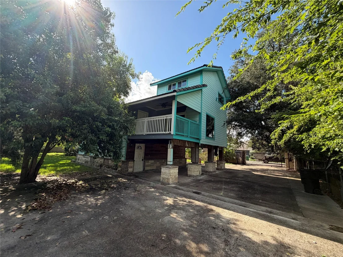 Photo of 8939 Intervale Street