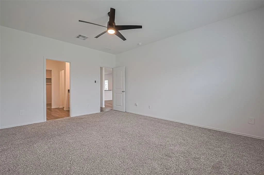 Photo of 5422 Evergreen Heights Lane
