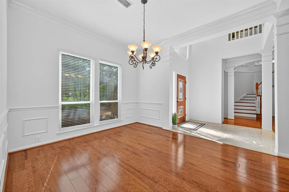 Photo of 151 W Coldbrook Circle