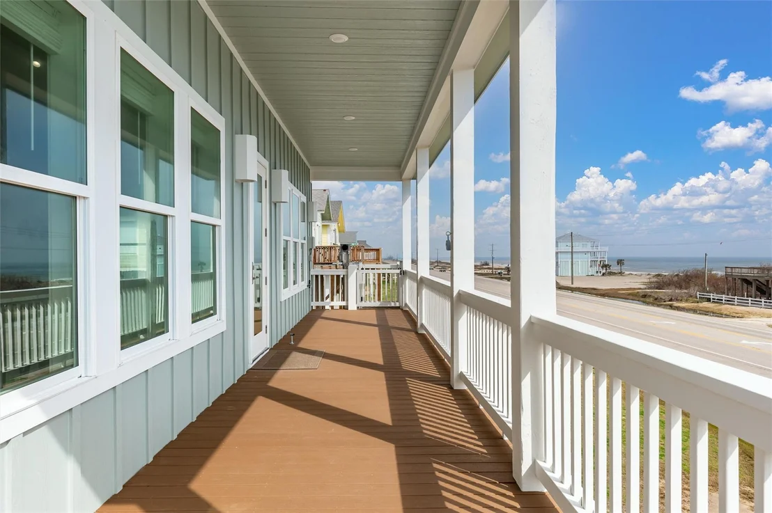 Photo of 2425 Audubon Avenue
