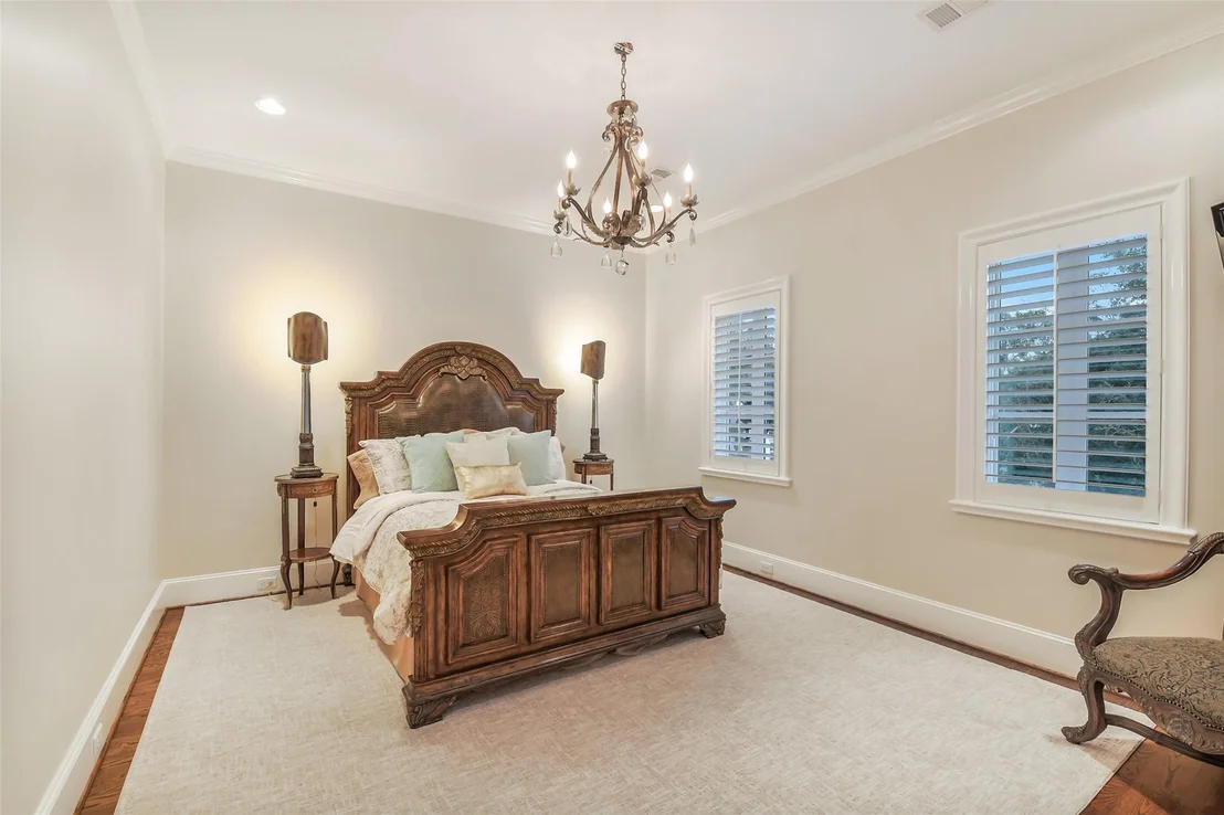 Photo of 5626 Terwilliger Way